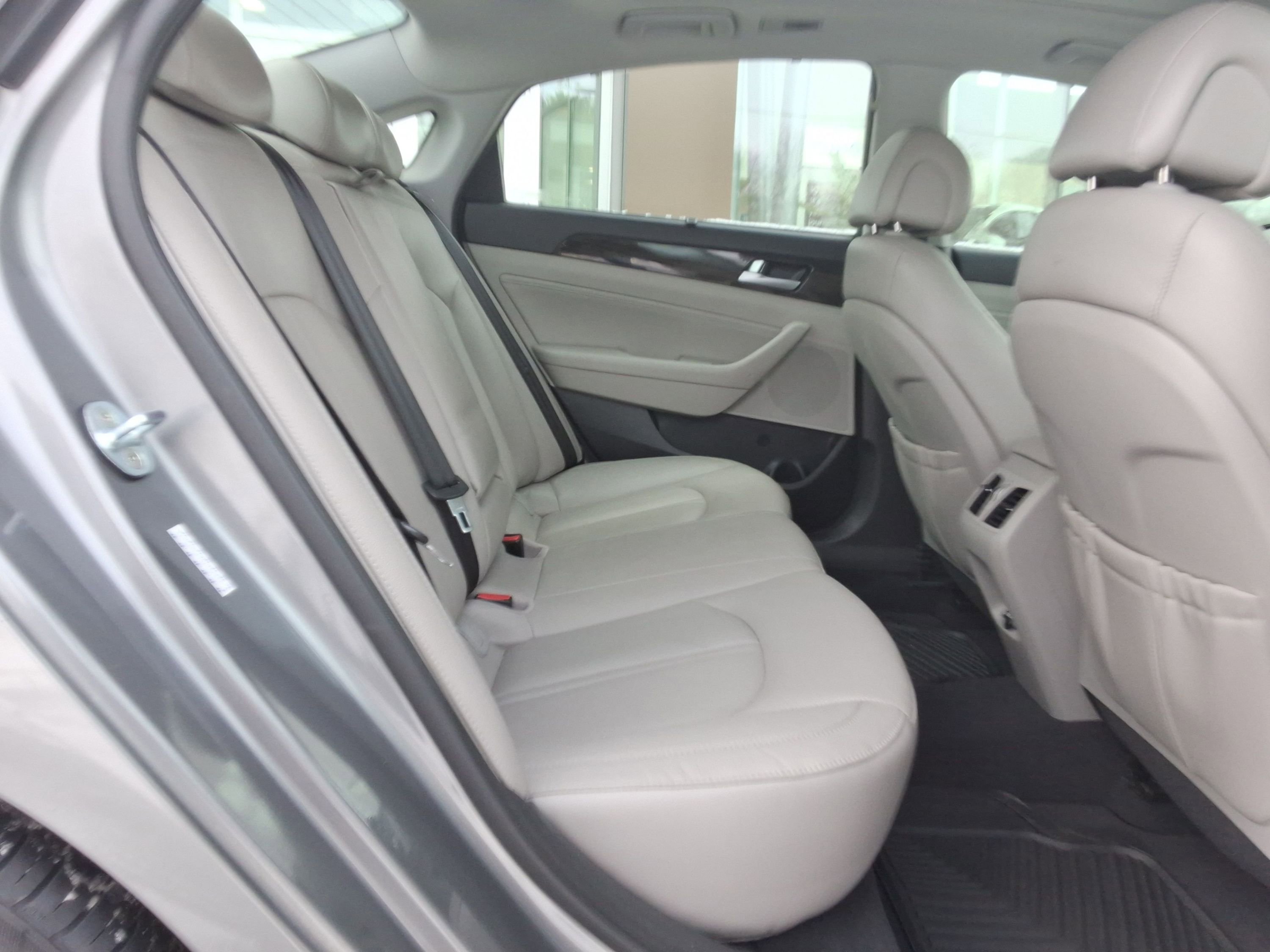 Used 2017 Hyundai Sonata Limited w/ Ultimate Package 02 image 32