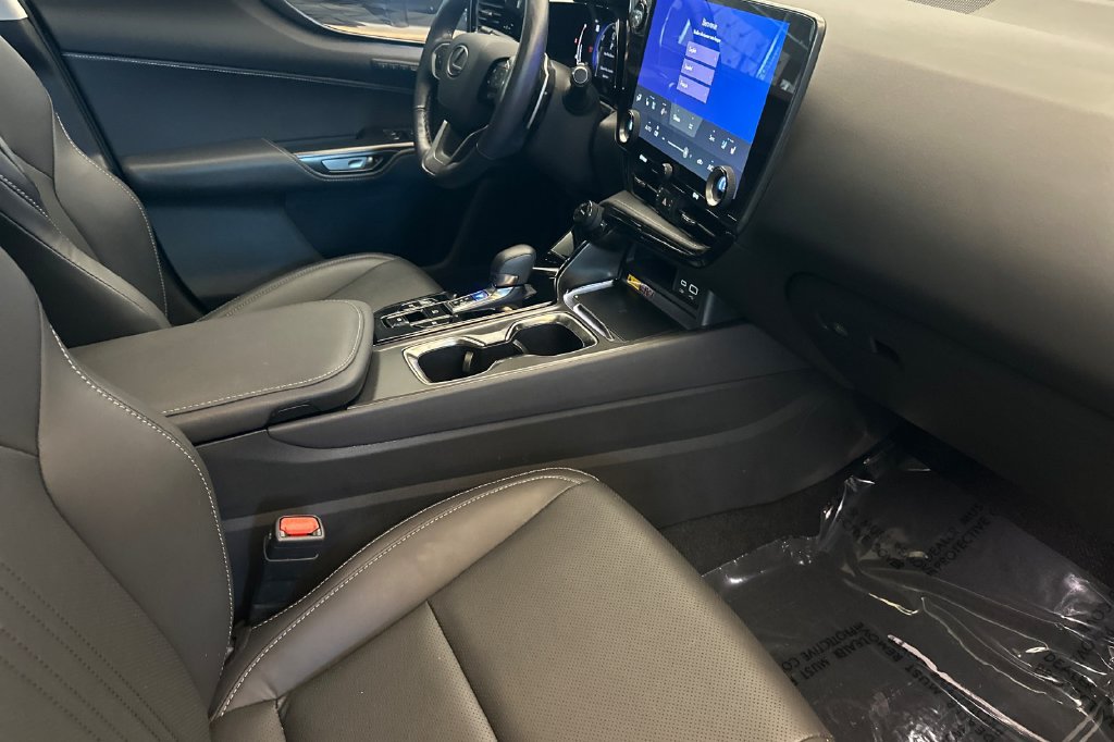Certified 2026 Lexus NX 350h AWD w/ Accessory Package (2T) image 16