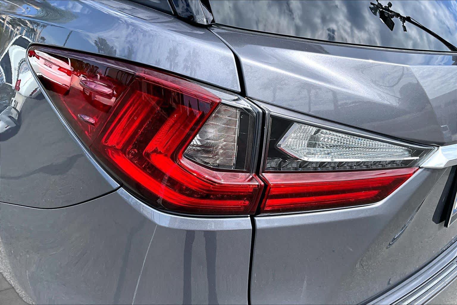 Used 2020 Lexus RX 350L FWD w/ Premium Package image 27