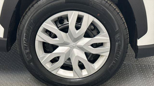Certified 2023 Toyota Corolla Cross L AWD/4WD image 19