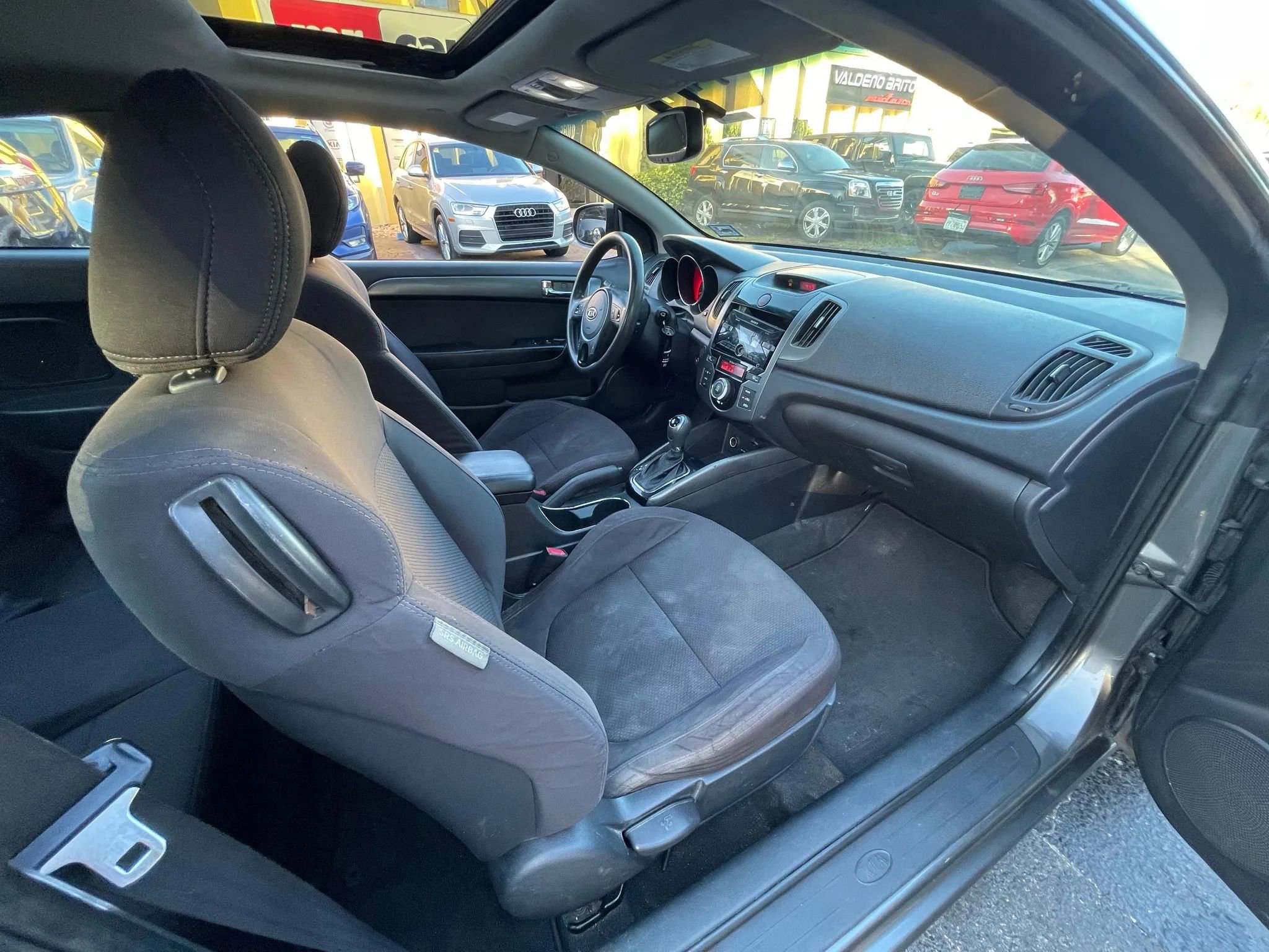 Used 2013 Kia Forte Koup EX w/ Tech Pkg image 21