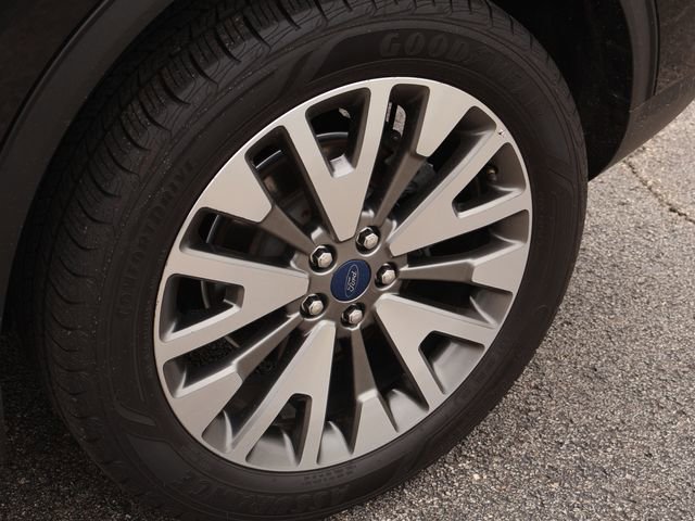 Used 2022 Ford Escape Titanium w/ Class II Trailer Tow Package AWD/4WD image 41