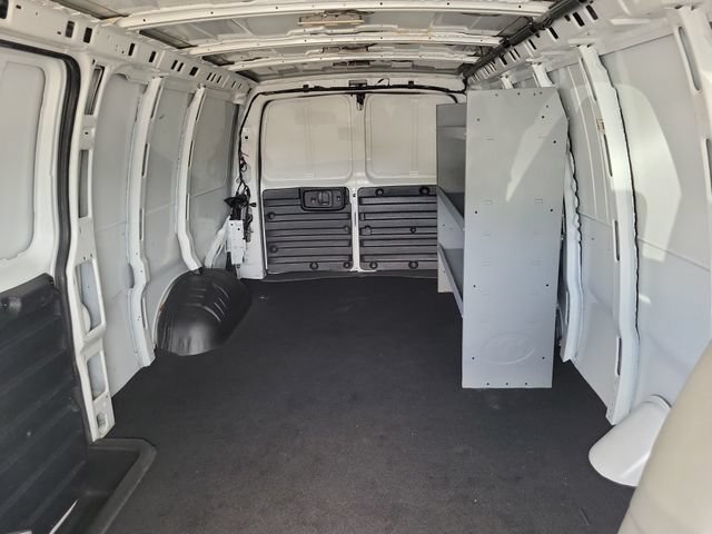 Used 2021 Chevrolet Express 2500 Extended RWD image 9