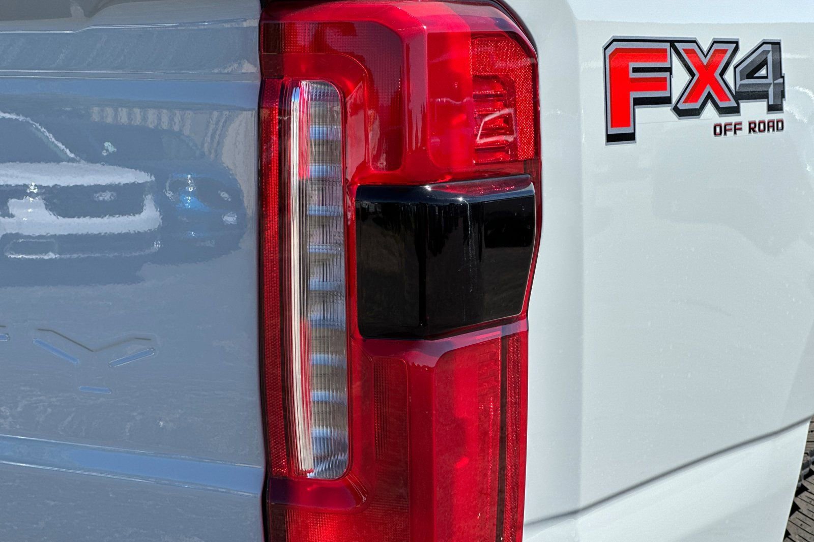 New 2025 Ford F250 Lariat w/ Chrome Package image 25