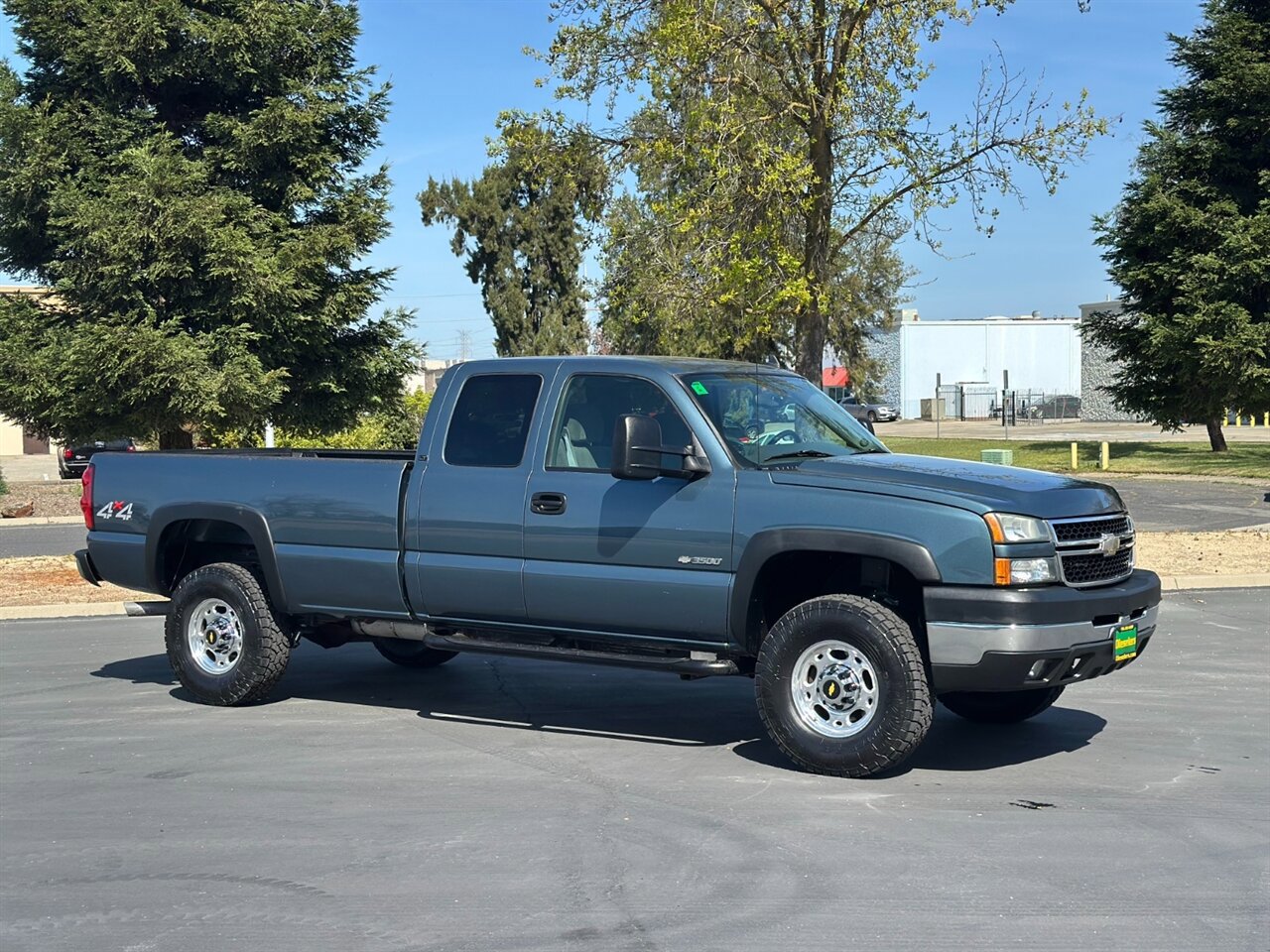 Used 2006 Chevrolet Silverado 3500 LT w/ Skid Plate Package AWD/4WD image 27
