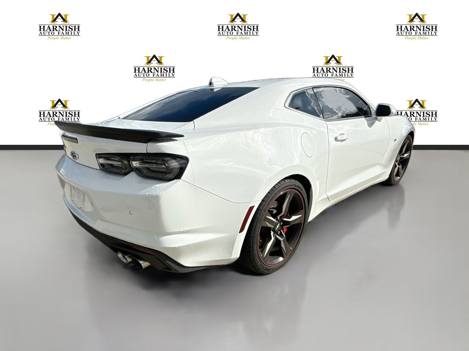 Used 2020 Chevrolet Camaro SS RWD image 6