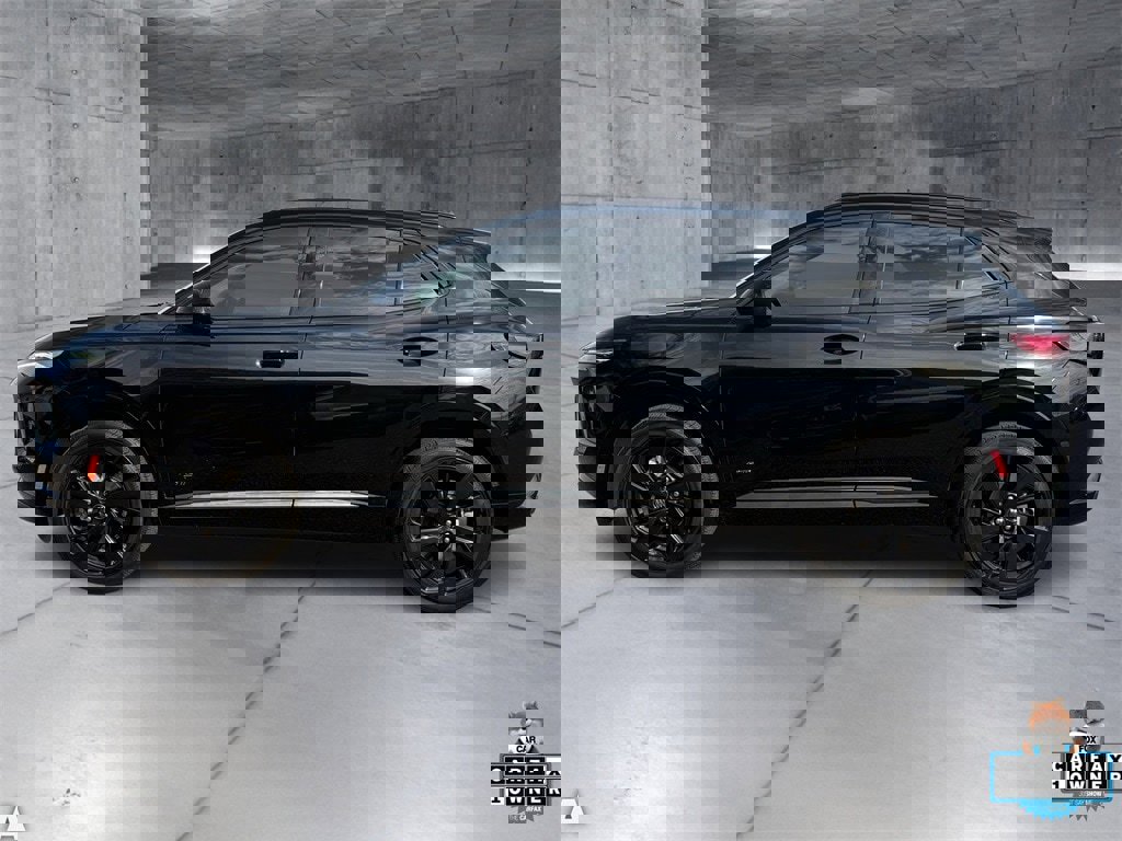 Used 2025 Buick Envision Sport Touring image 3