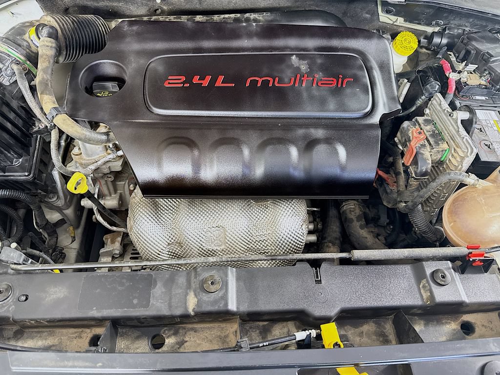 Used 2017 Jeep Renegade Latitude FWD image 36