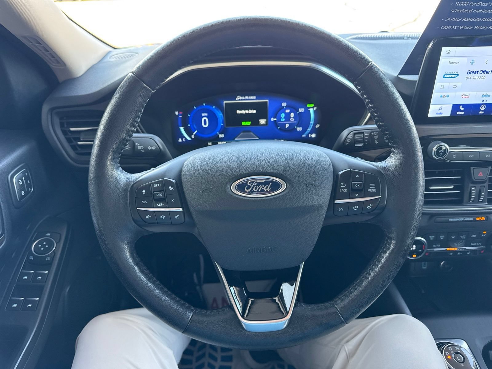 Certified 2020 Ford Escape Titanium AWD/4WD image 23