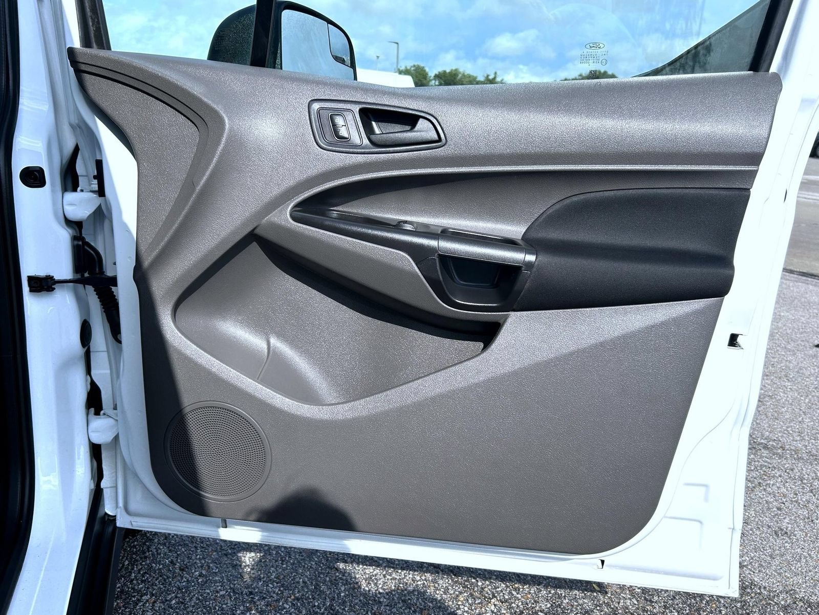 Used 2020 Ford Transit Connect XL FWD image 16