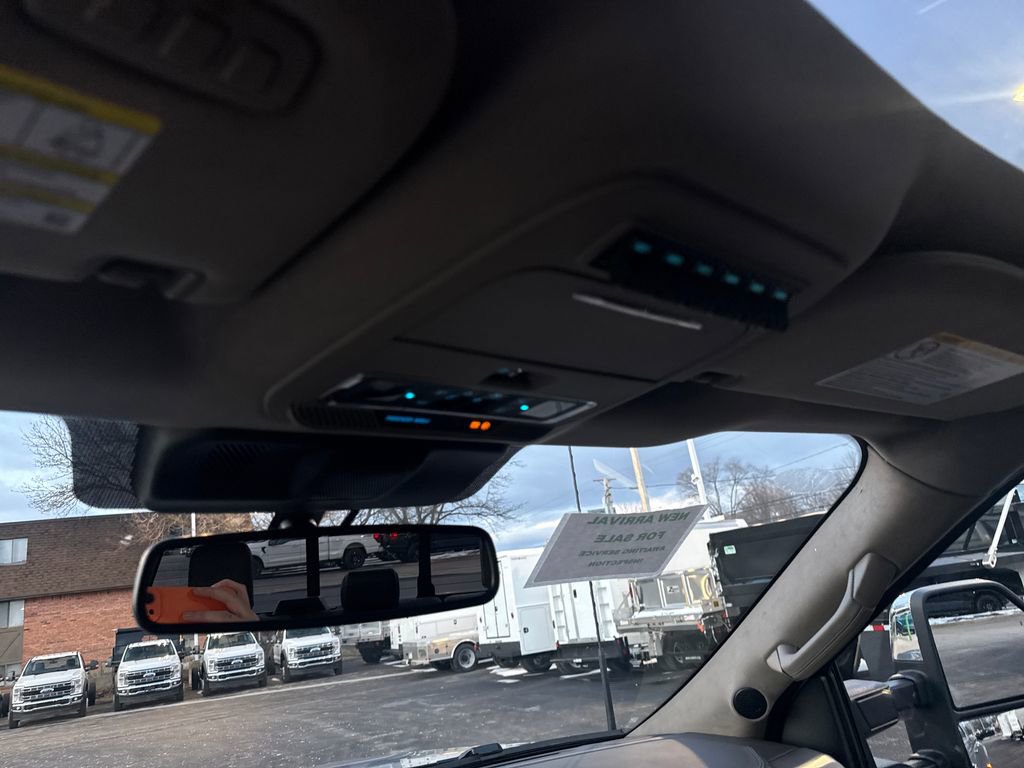 Used 2025 Ford F350 Platinum w/ Platinum Plus Package image 55