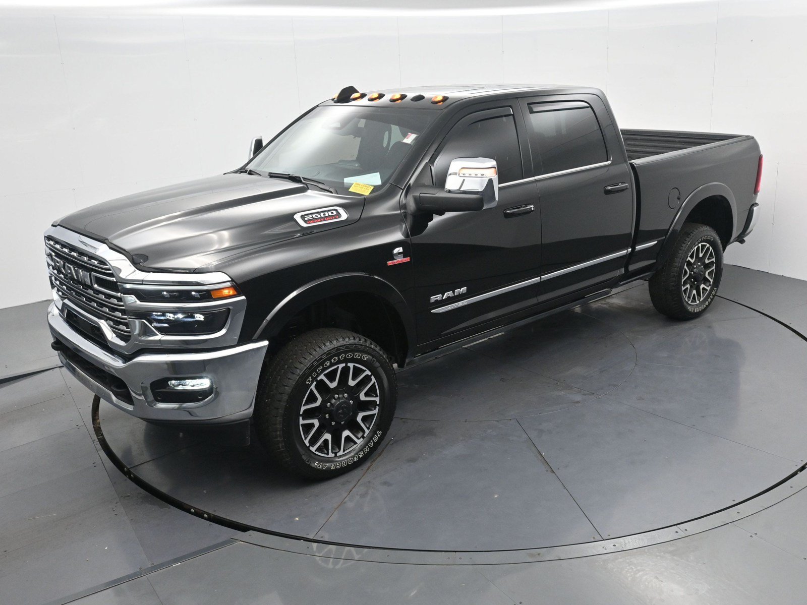 Used 2025 RAM 2500 Limited AWD/4WD image 16