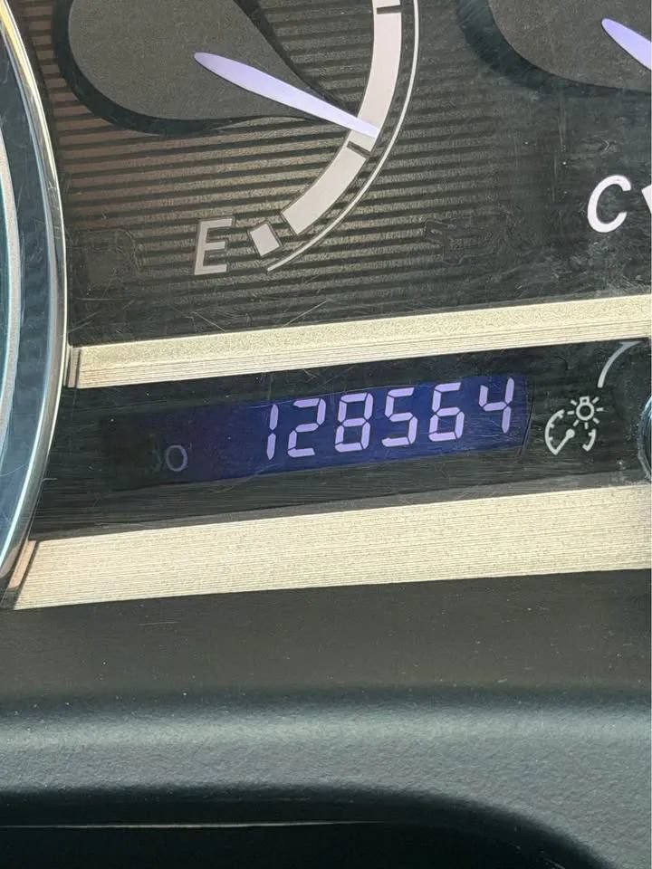 Used 2011 Toyota Venza FWD image 9