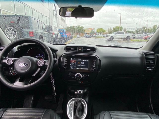 Used 2019 Kia Soul + FWD image 16