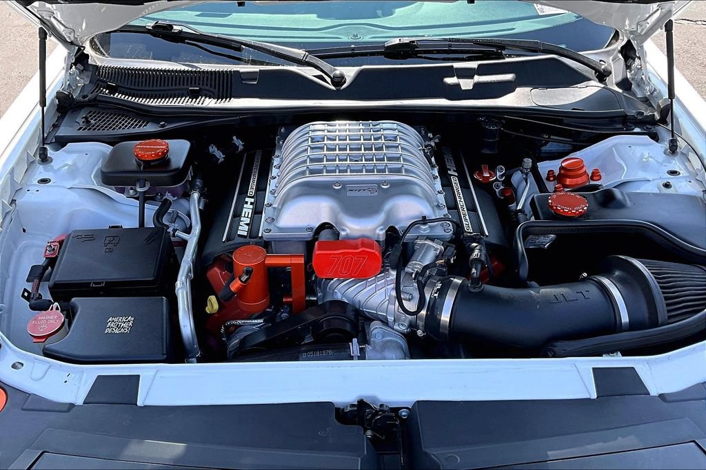 Used 2018 Dodge Challenger SRT Hellcat RWD image 30