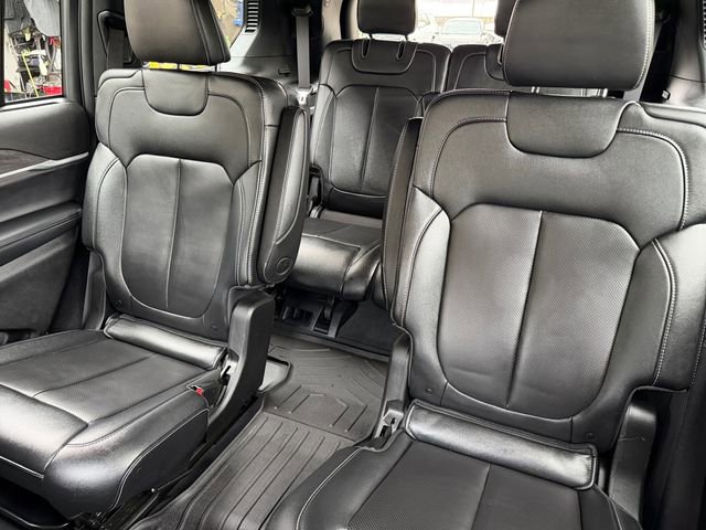 Used 2024 Jeep Grand Cherokee L Limited w/ Luxury Tech Group II AWD/4WD image 13