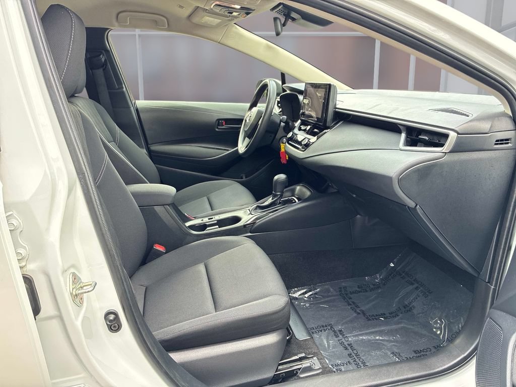 Used 2024 Toyota Corolla LE FWD image 18