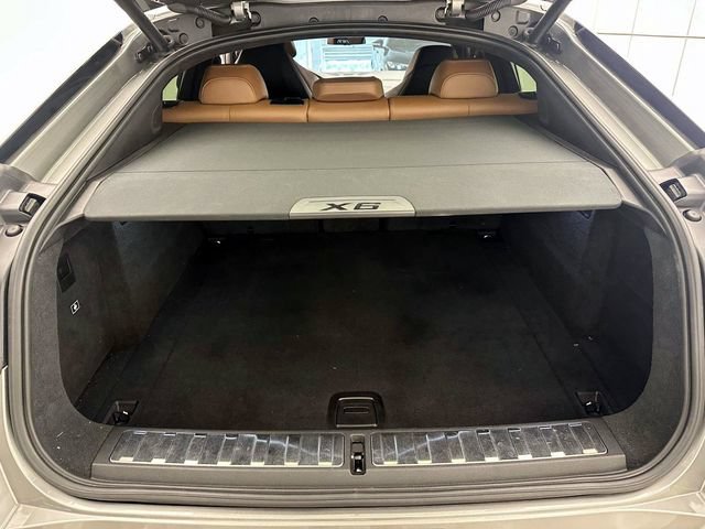 Used 2020 BMW X6 M AWD/4WD image 10