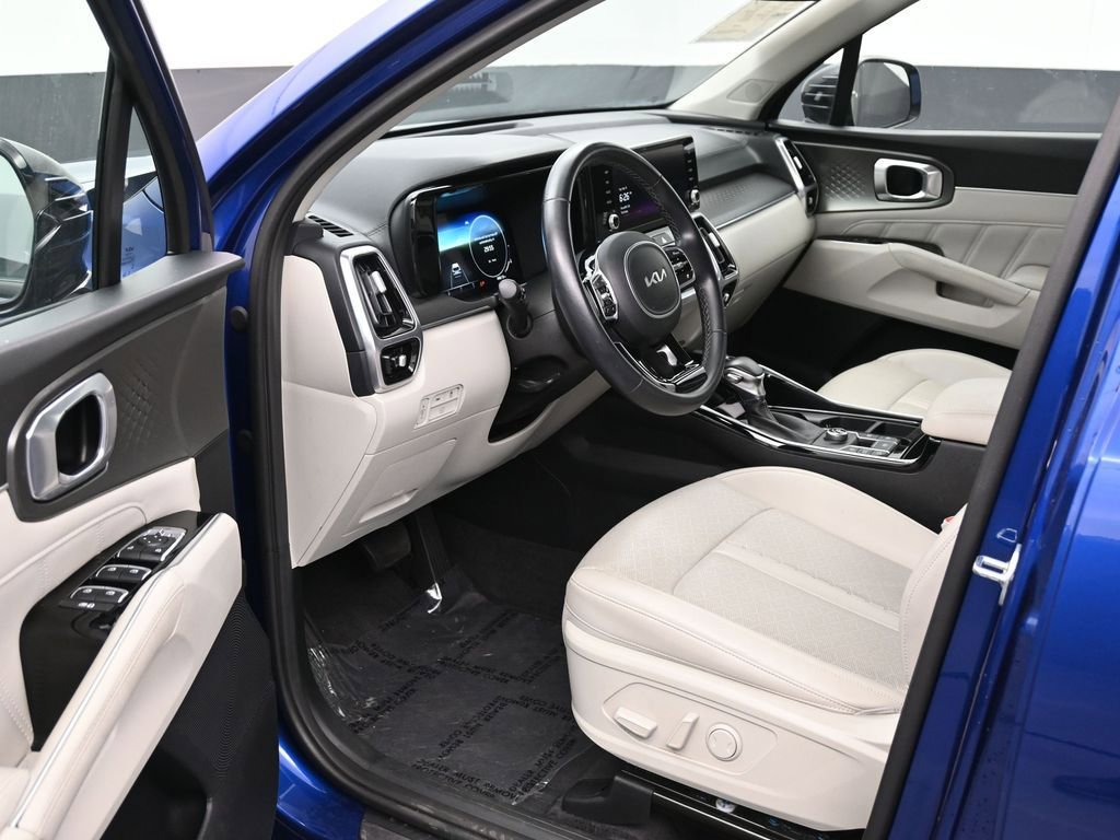 Used 2023 Kia Sorento SX FWD image 11