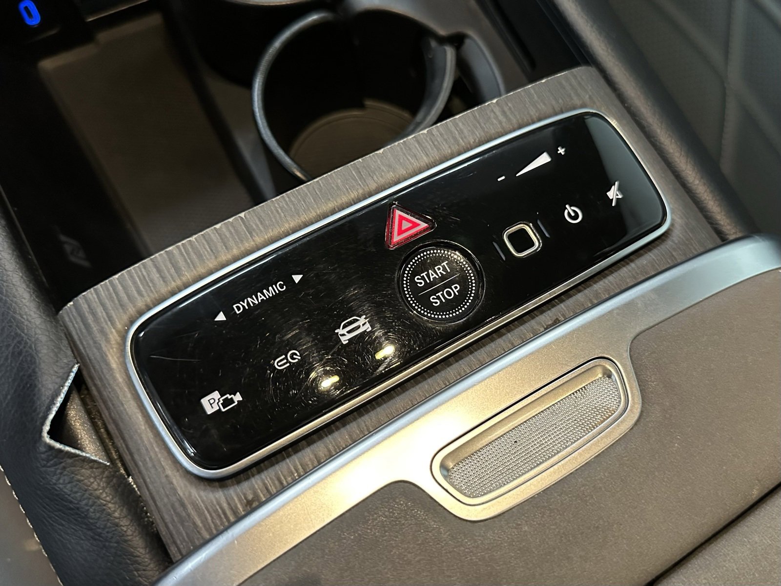 Certified 2023 Mercedes-Benz EQS 580 4MATIC SUV image 33
