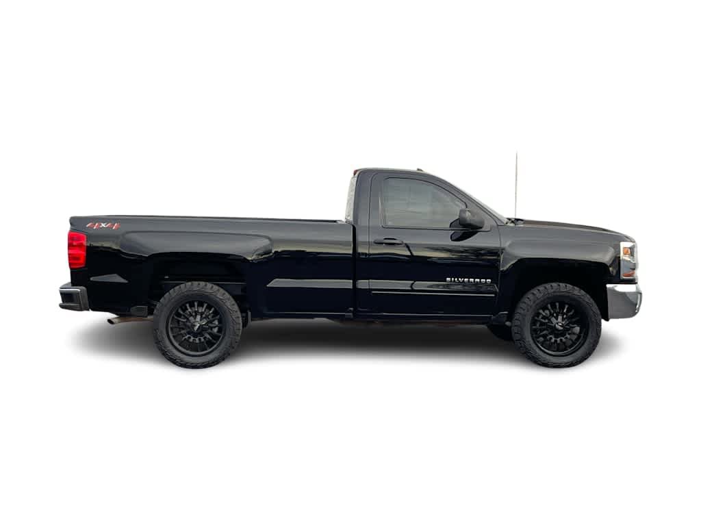 Used 2018 Chevrolet Silverado 1500 LT w/ LT Convenience Package image 5