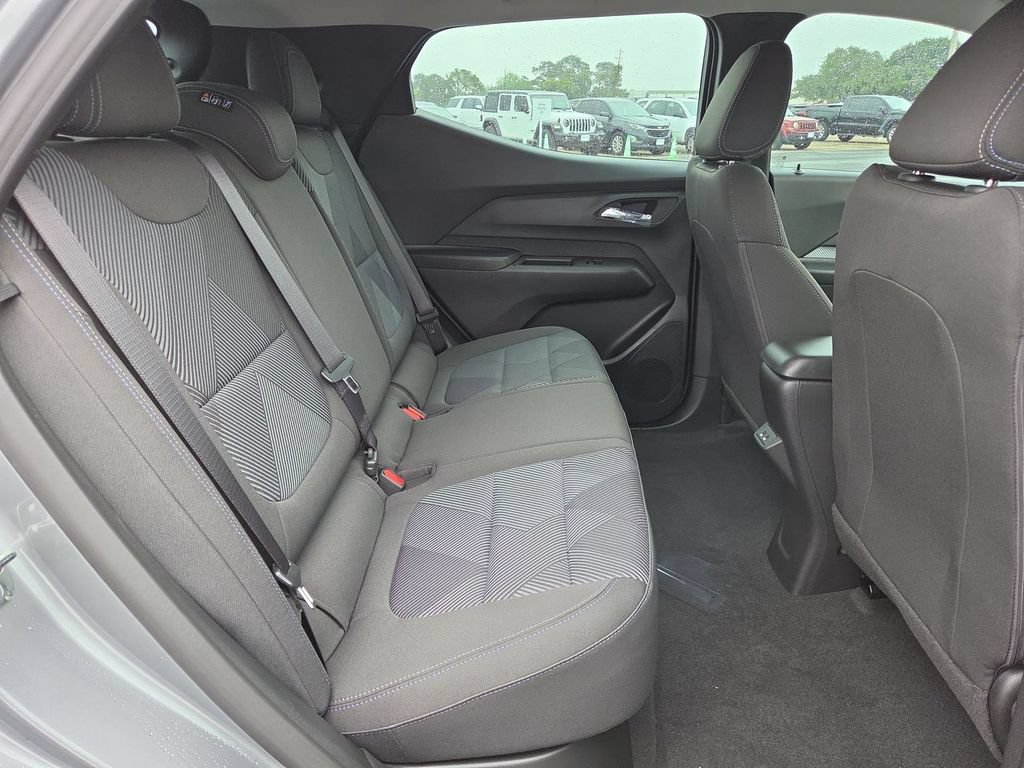 New 2027 Chevrolet Bolt LT FWD image 17