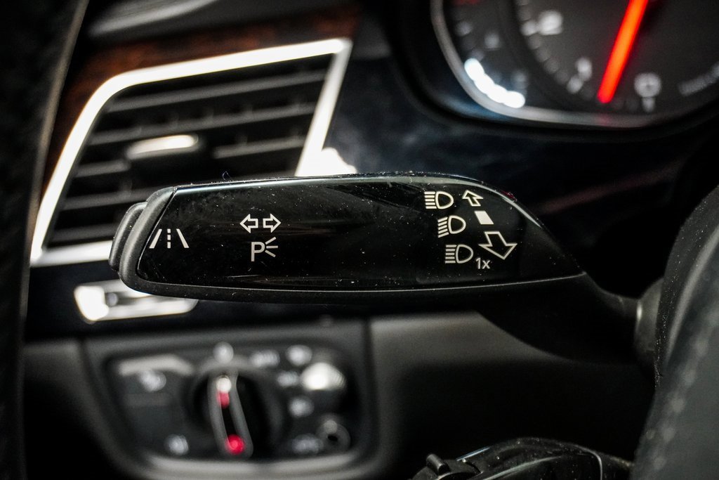 Used 2017 Audi A8 L 4.0T w/ Driver Assistance Package image 23