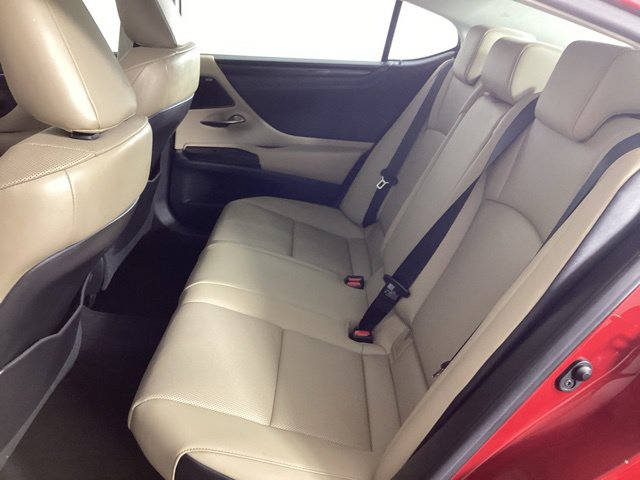 Certified 2021 Lexus ES 300h w/ Premium Package FWD image 26