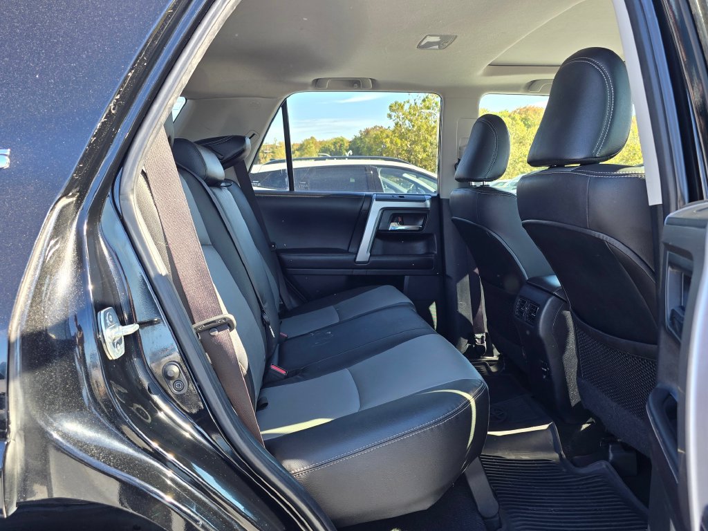 Used 2017 Toyota 4Runner SR5 Premium AWD/4WD image 13