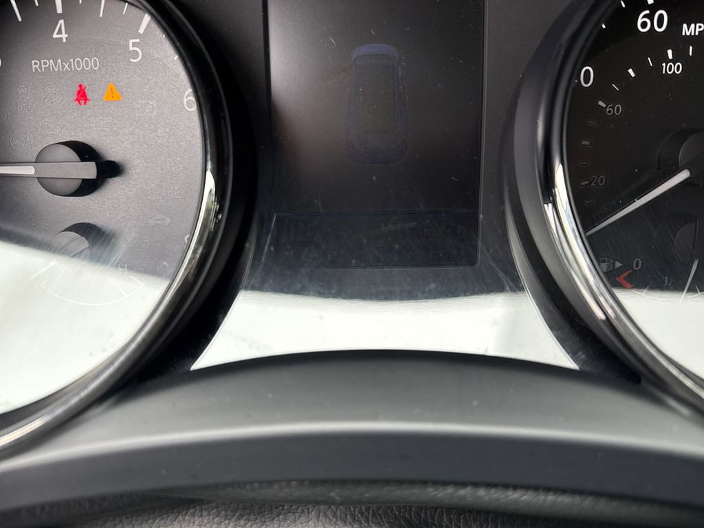 Used 2018 Nissan Rogue S image 20