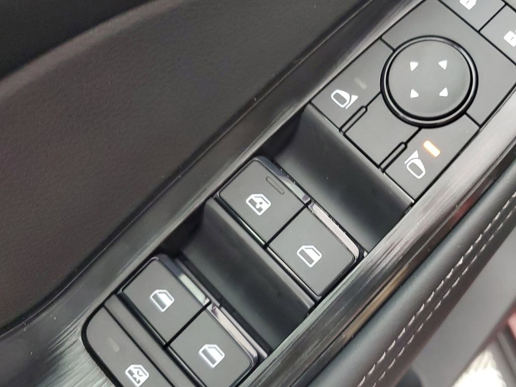 New 2026 Nissan Rogue SV image 28