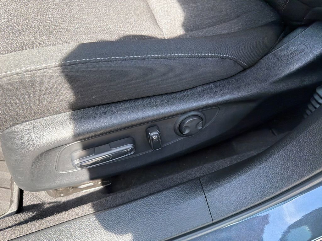 Used 2025 Honda Accord SE image 14