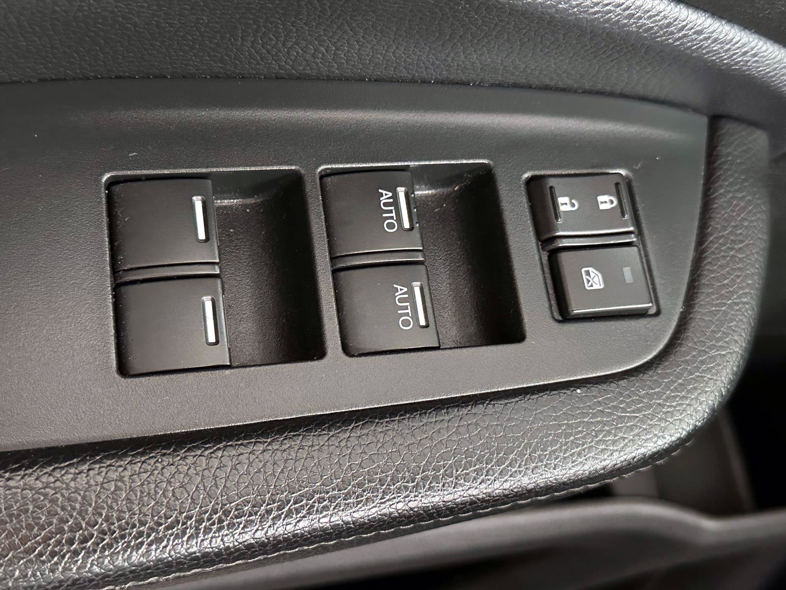 Used 2021 Honda Pilot Special Edition image 12