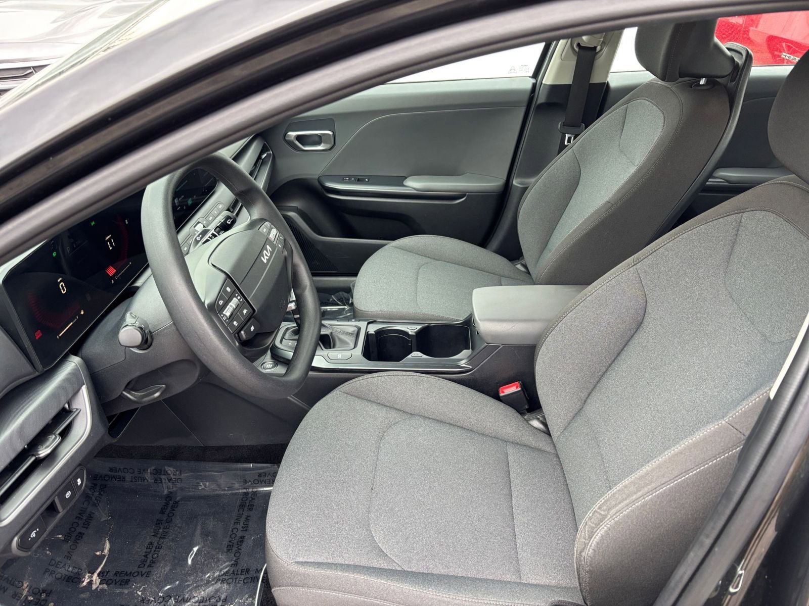 Used 2025 Kia K4 FWD image 27