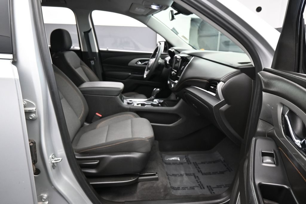 Used 2020 Chevrolet Traverse LS FWD image 37