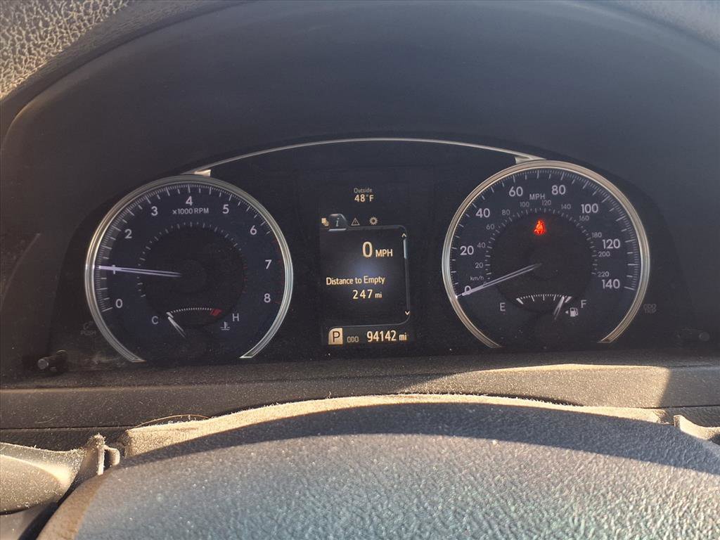 Used 2017 Toyota Camry LE image 18