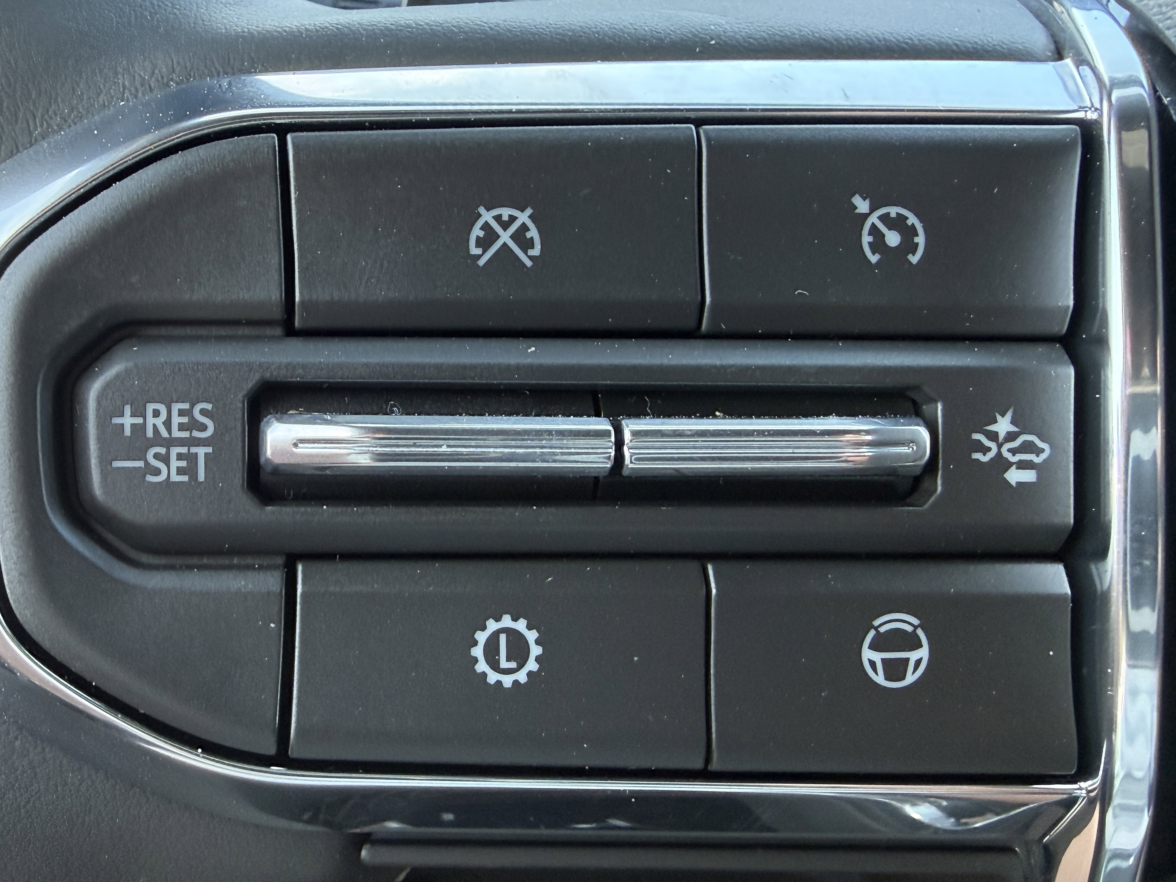 New 2026 GMC Yukon XL Elevation image 29