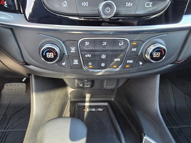 Used 2023 Chevrolet Traverse RS w/ LPO, Floor Liner Package image 33