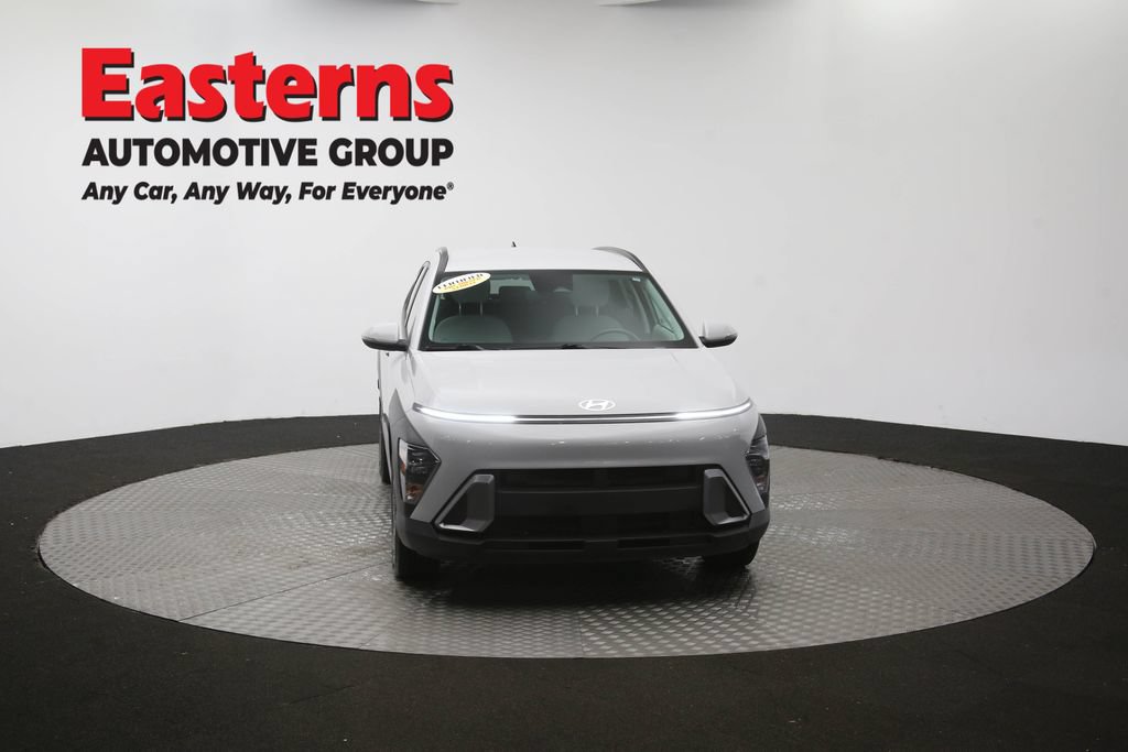Used 2025 Hyundai Kona SEL FWD image 50