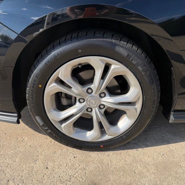 Certified 2023 Honda Accord LX image 8