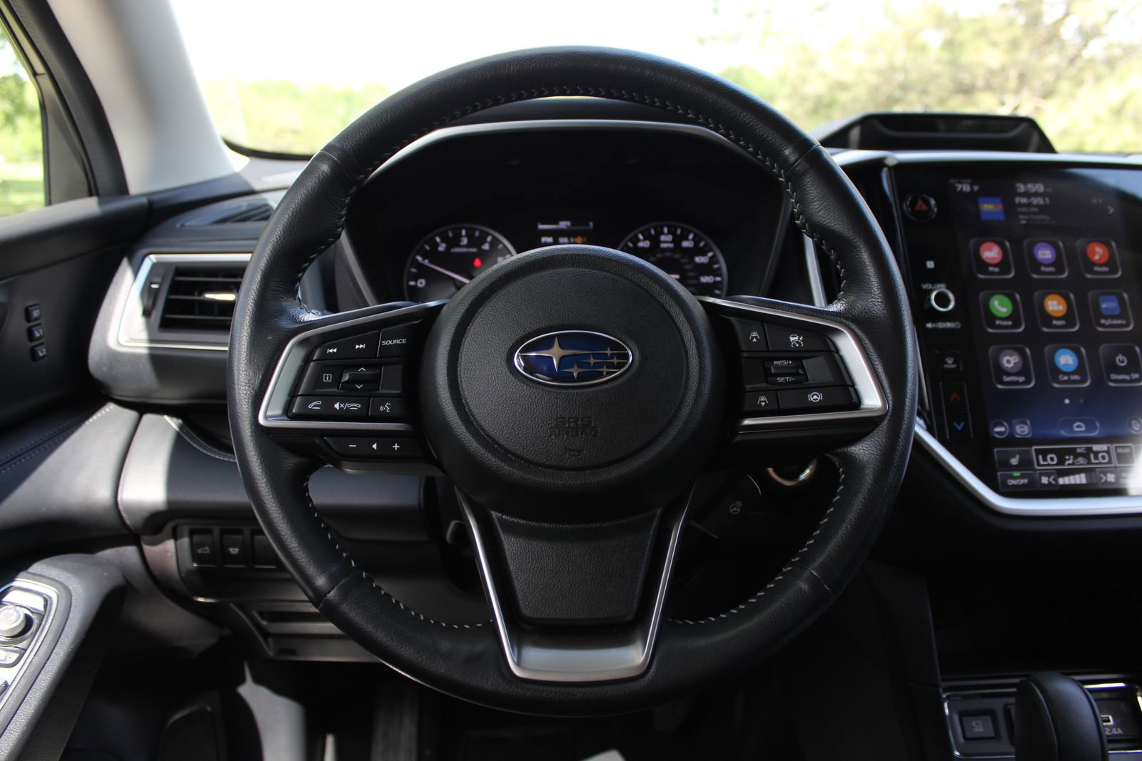 Used 2023 Subaru Ascent Limited w/ Technology Package AWD/4WD image 16