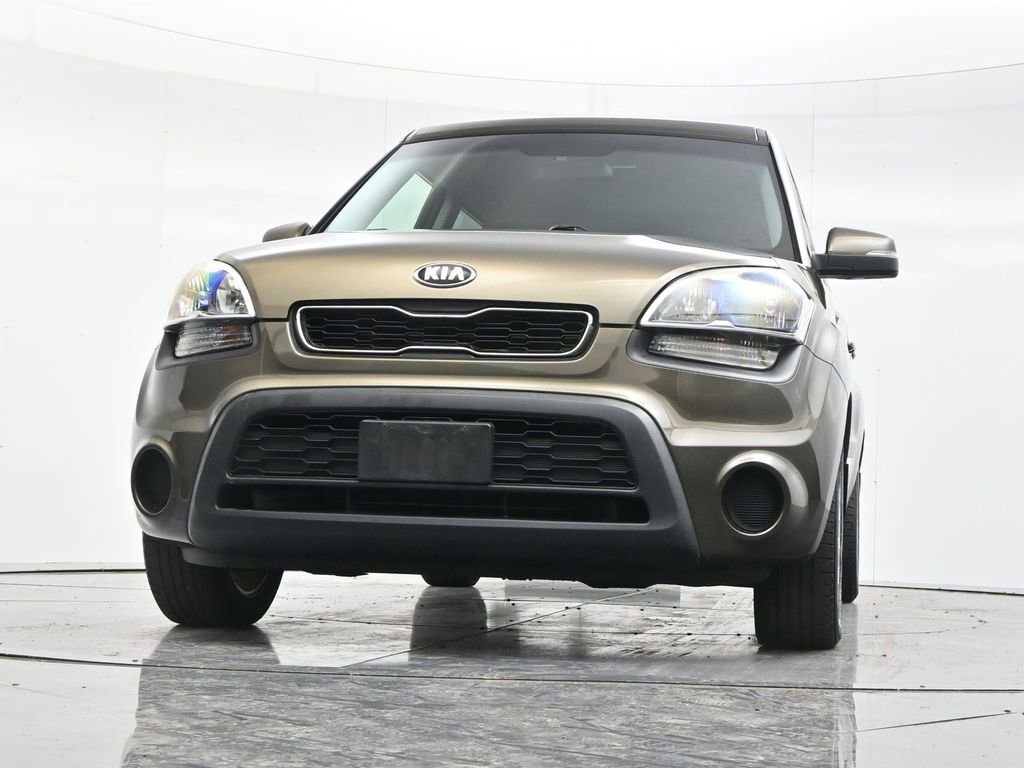 Used 2013 Kia Soul + image 40