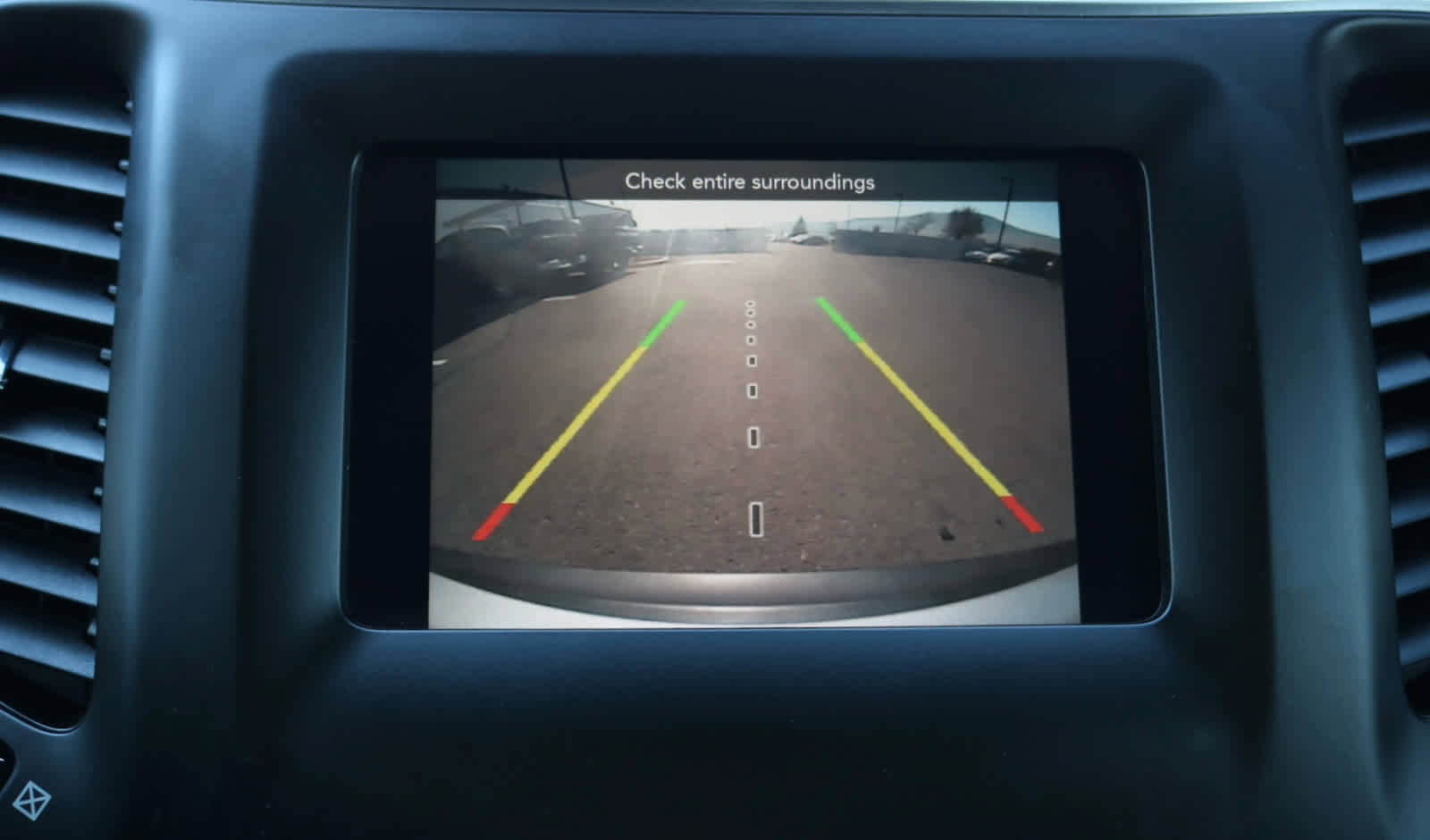 Used 2020 Jeep Cherokee Latitude AWD/4WD image 17