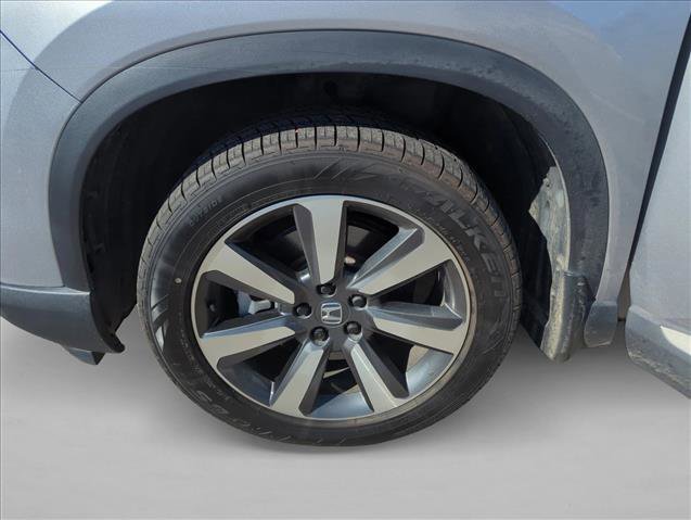 Used 2024 Honda Pilot Touring image 24