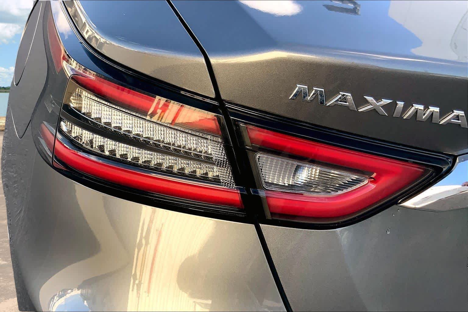 Used 2021 Nissan Maxima 3.5 SV w/ Floor Mat Group FWD image 32