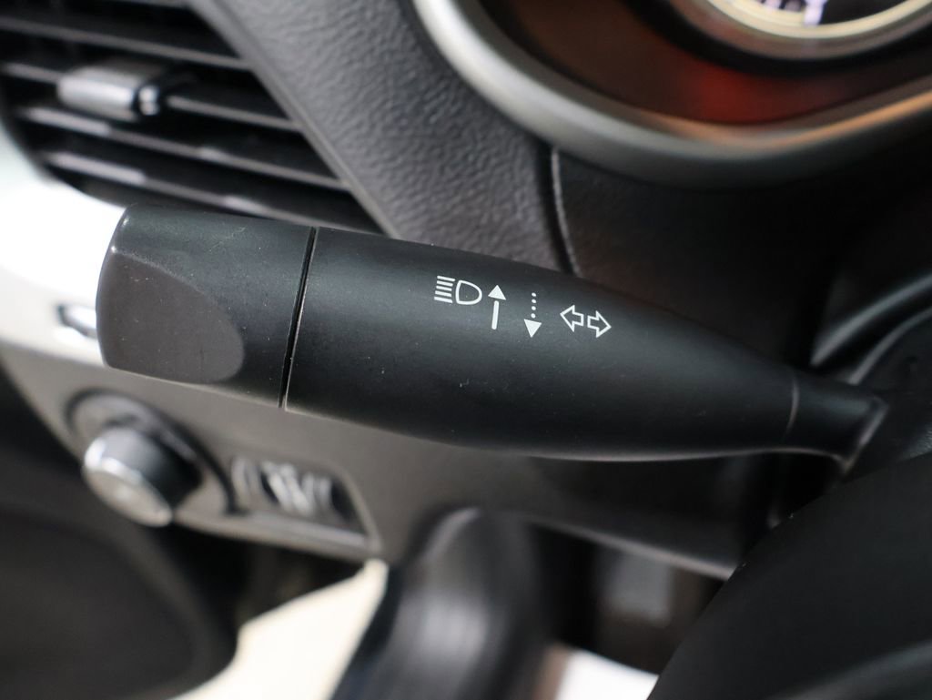 Used 2017 Jeep Cherokee Trailhawk w/ Cold Weather Group image 39