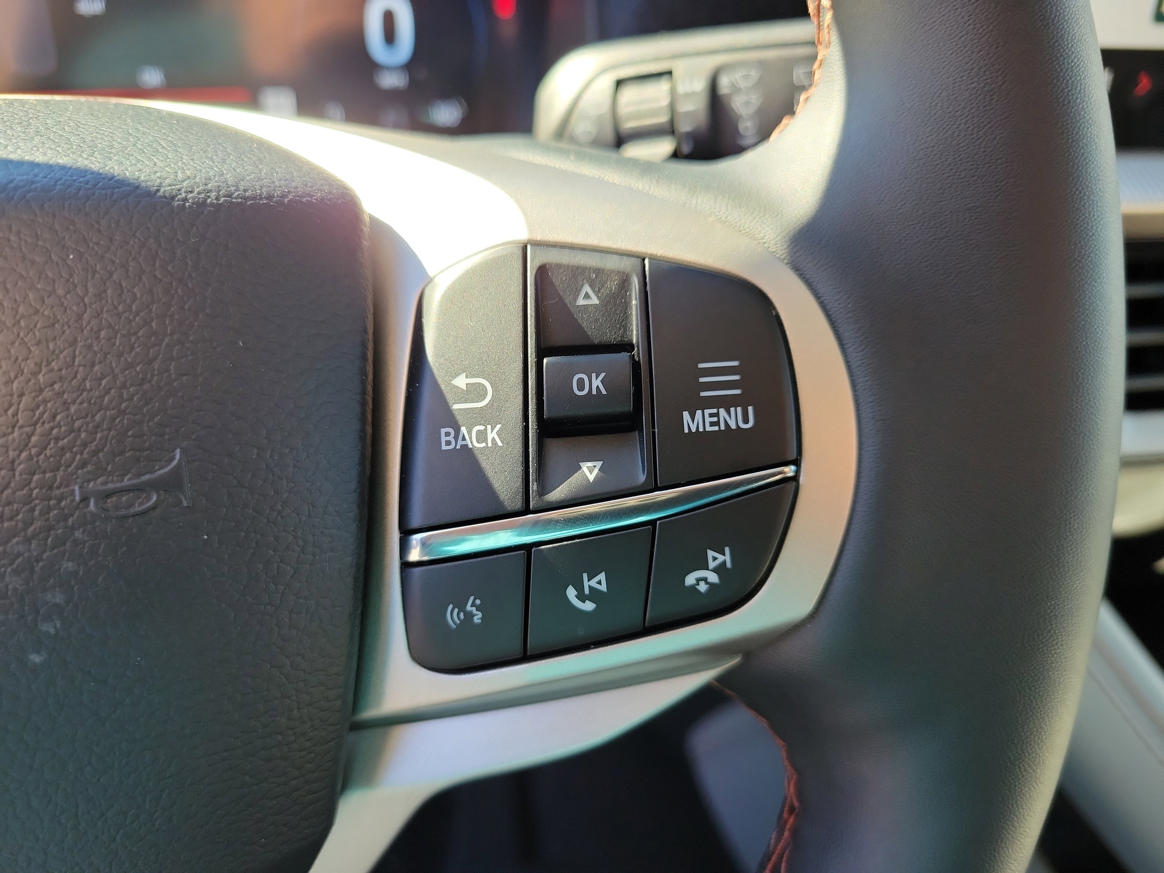 New 2026 Ford Explorer Active w/ Active Comfort Package image 29