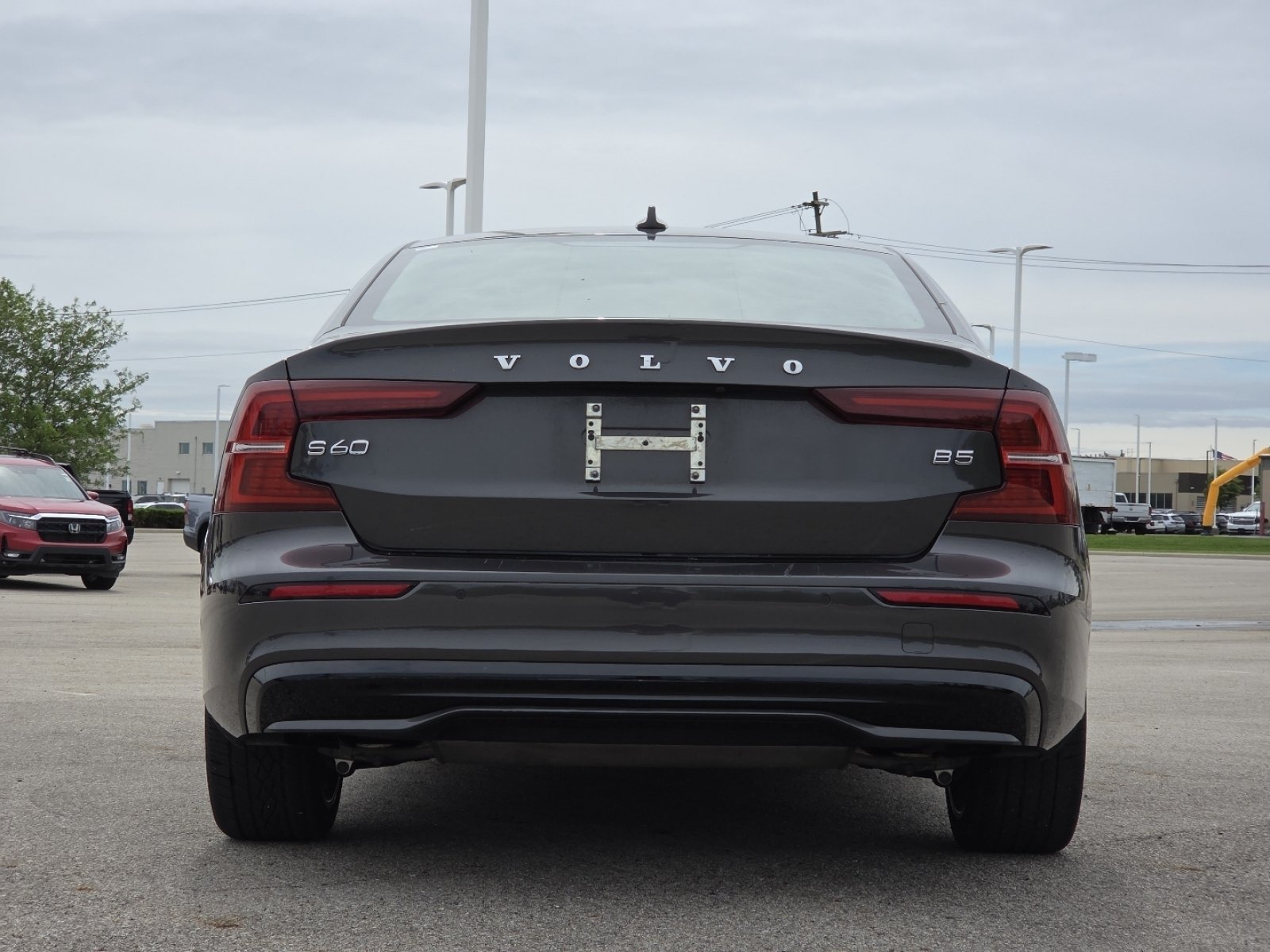 Used 2024 Volvo S60 B5 Plus FWD image 17
