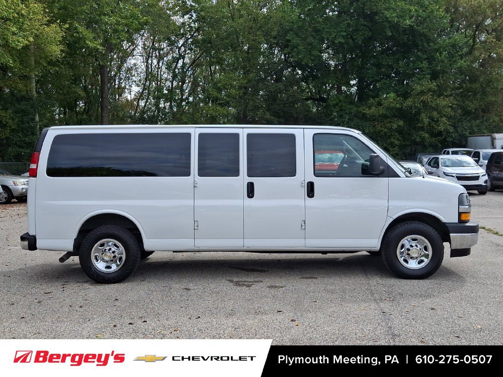 Certified 2024 Chevrolet Express 3500 LT w/ LT Preferred Equipment Group RWD image 9