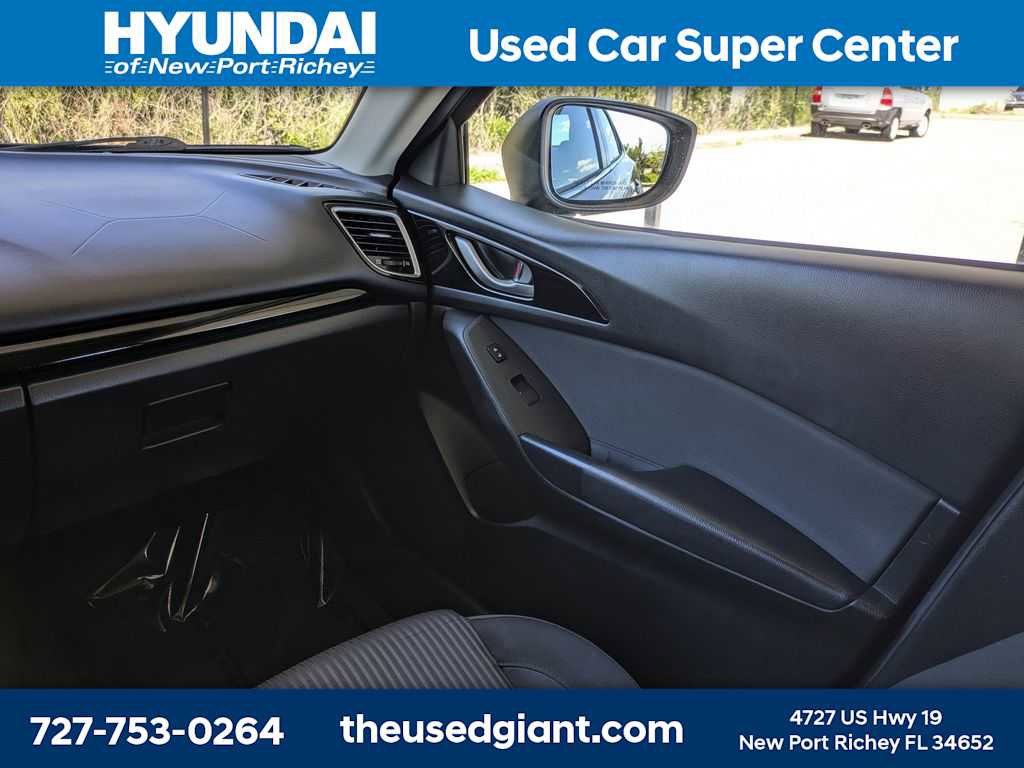 Used 2016 MAZDA MAZDA3 i Sport w/ Preferred Equipment Package image 17